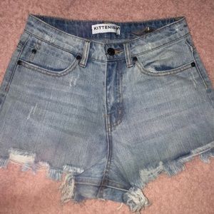 Kittenish denim shorts